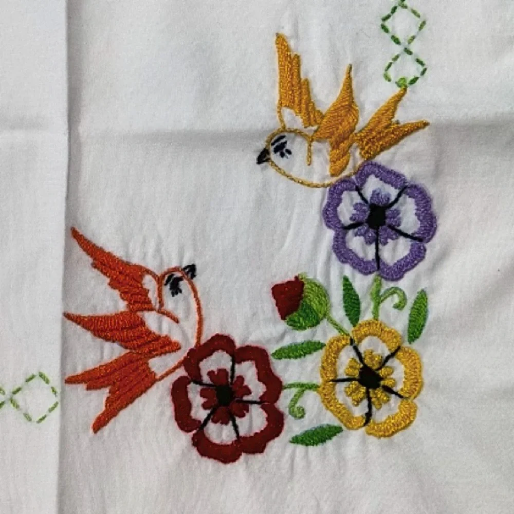 NEW Hand Made Embroidered Mexican Servilleta